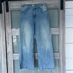 H&M Light Wash baggie Jeans with Frayed Hem